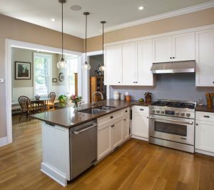 Read more about the article Fall Kitchen Trends 2024: Embrace Cozy Elegance